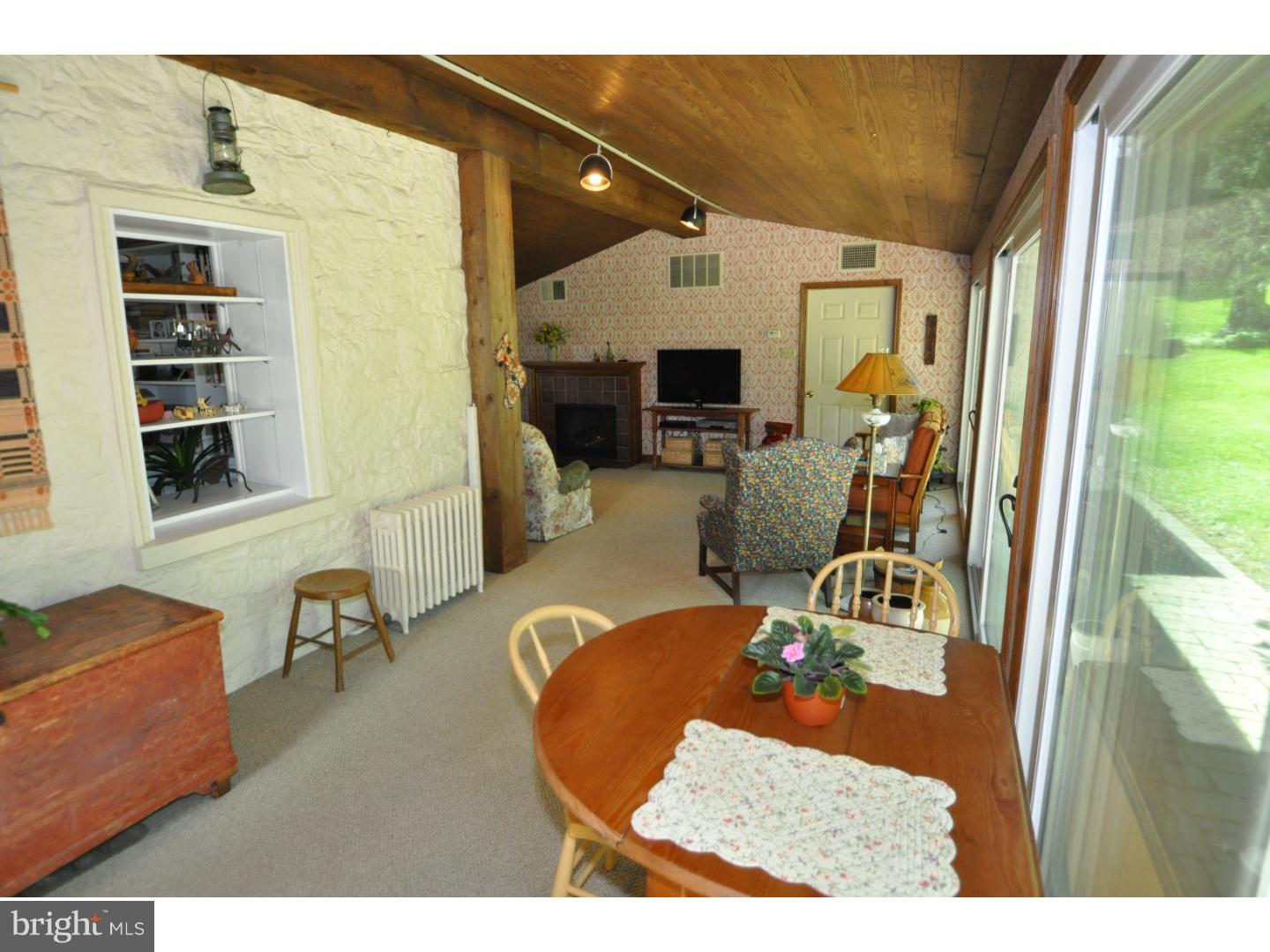 72 Lake Road Oley, PA 19547 - Photo 8 of 23 Breakfast Room