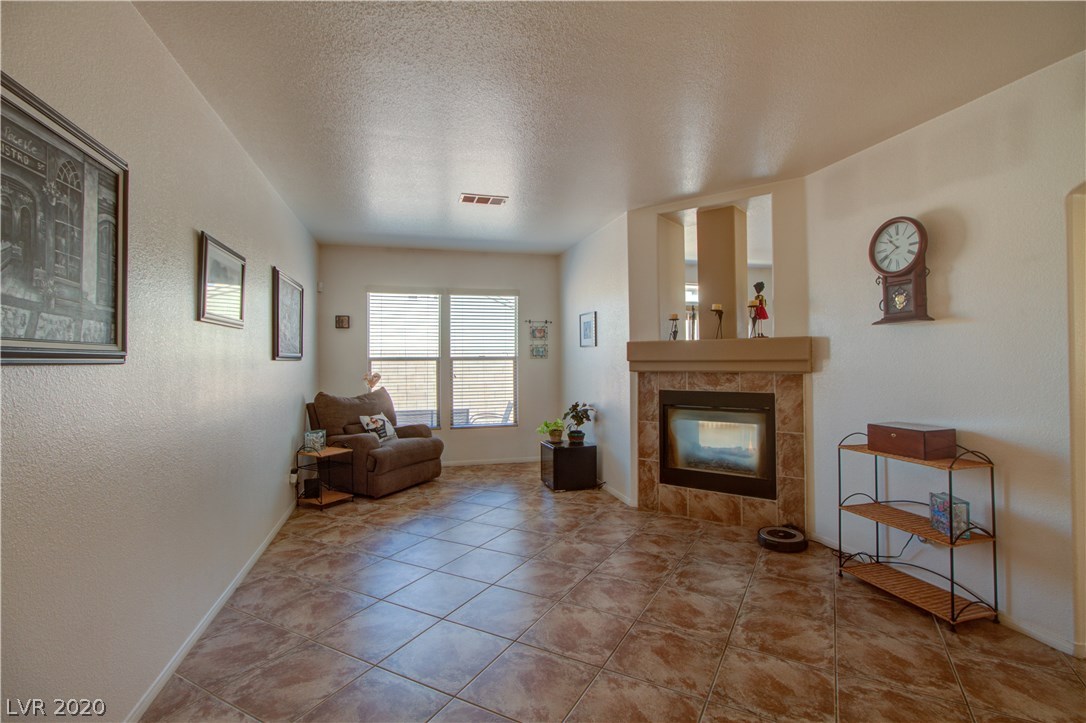 937 Rifle Drive Henderson, NV 89002 - Photo 9 of 27 Gallery Image 9