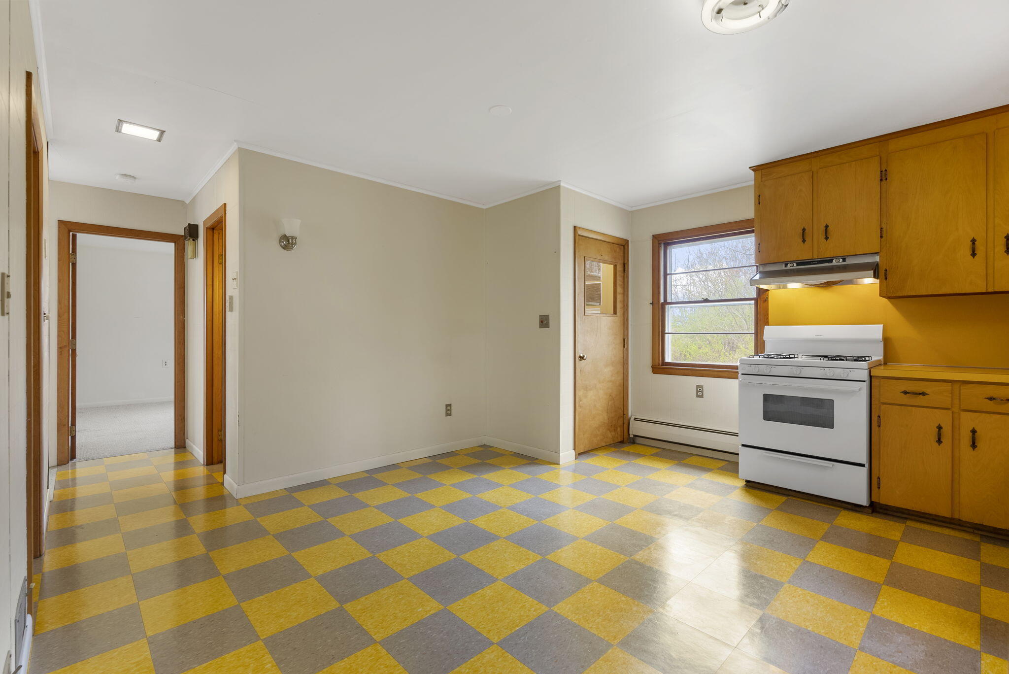 123 Fort Road South Portland, ME 04106 - Photo 11 of 29 27-web-or-mls-DSC01354