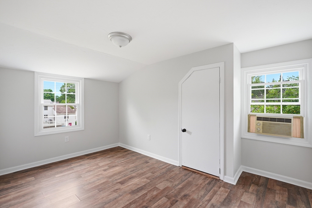 25 Julia Road Weymouth, MA 02191 - Photo 23 of 34