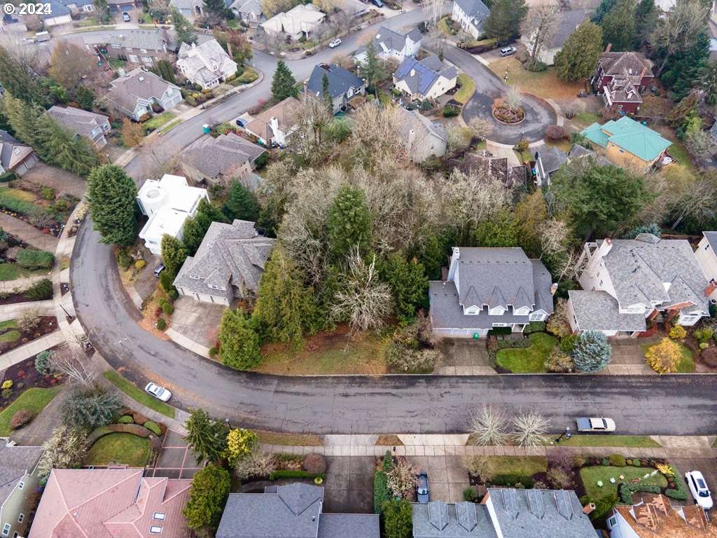 10314 Northwest Engleman Street Portland, OR 97229 - Photo 6 of 7
