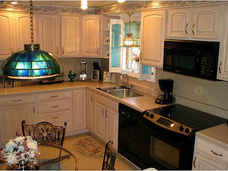 11411 Tioga Road North Huntingdon, PA 15642 - Photo 3 of 16 Kitchen.