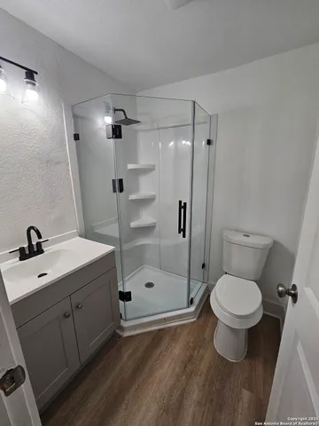 $1,995 | 1827 West Ashby Place, San Antonio, TX 78201