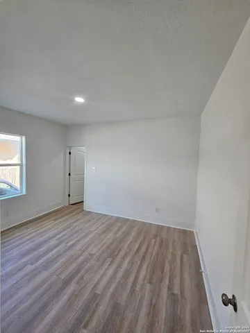 $1,995 | 1827 West Ashby Place, San Antonio, TX 78201