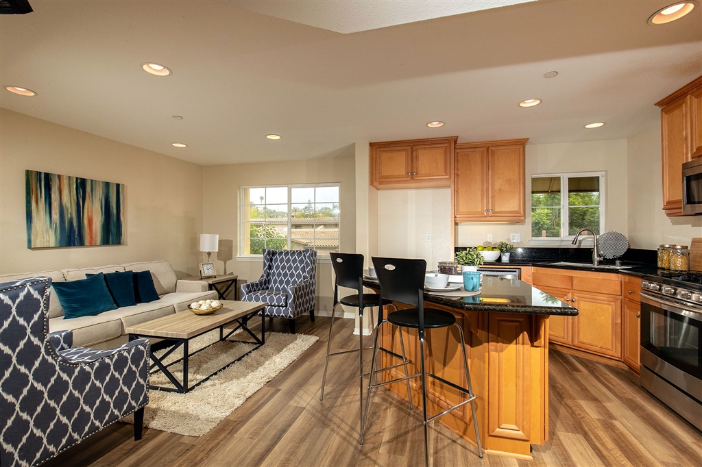 4035 Bluff View Way Carlsbad, CA 92008 - Photo 6 of 24