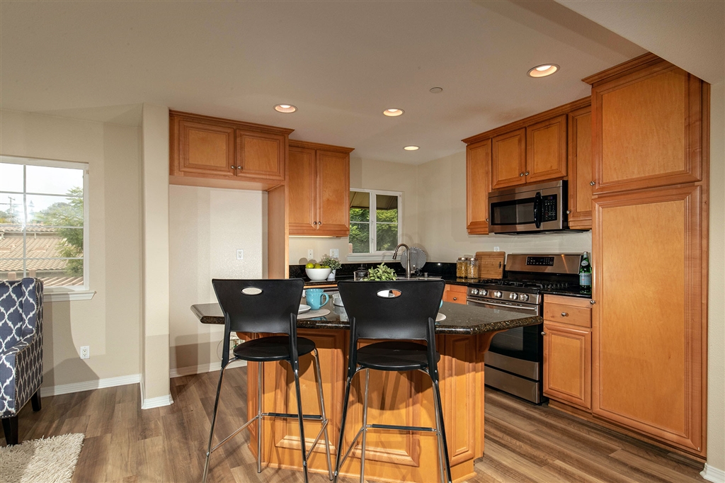 4035 Bluff View Way Carlsbad, CA 92008 - Photo 9 of 24