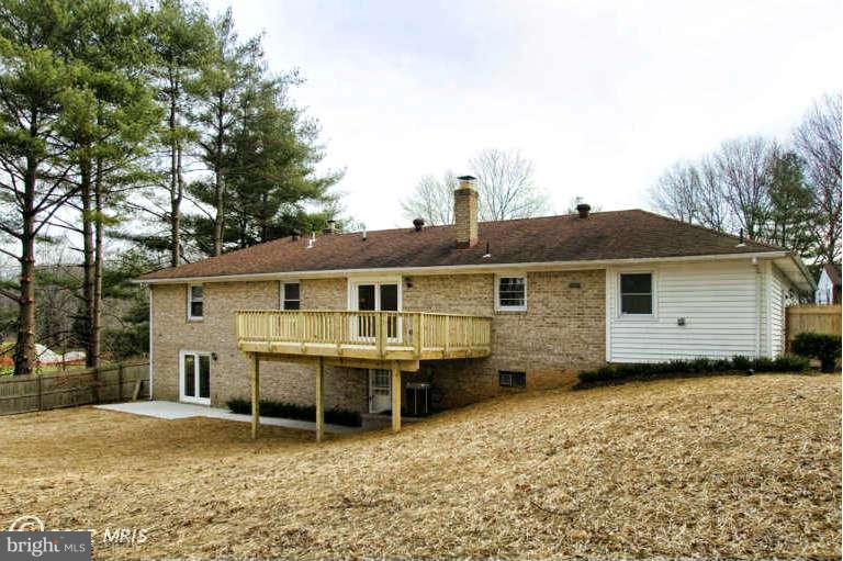 19309 Treadway Road Brookeville, MD 20833 - Photo 24 of 25 Exterior (Rear)