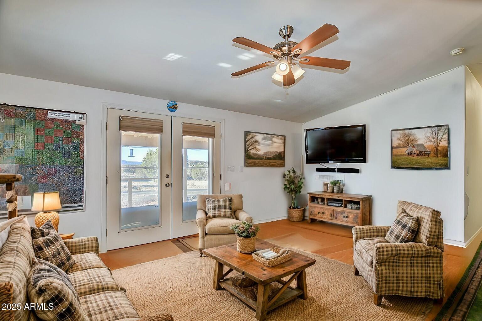 10777 West Raging Crab Road Ash Fork, AZ 86320 - Photo 9 of 45 Living room VS