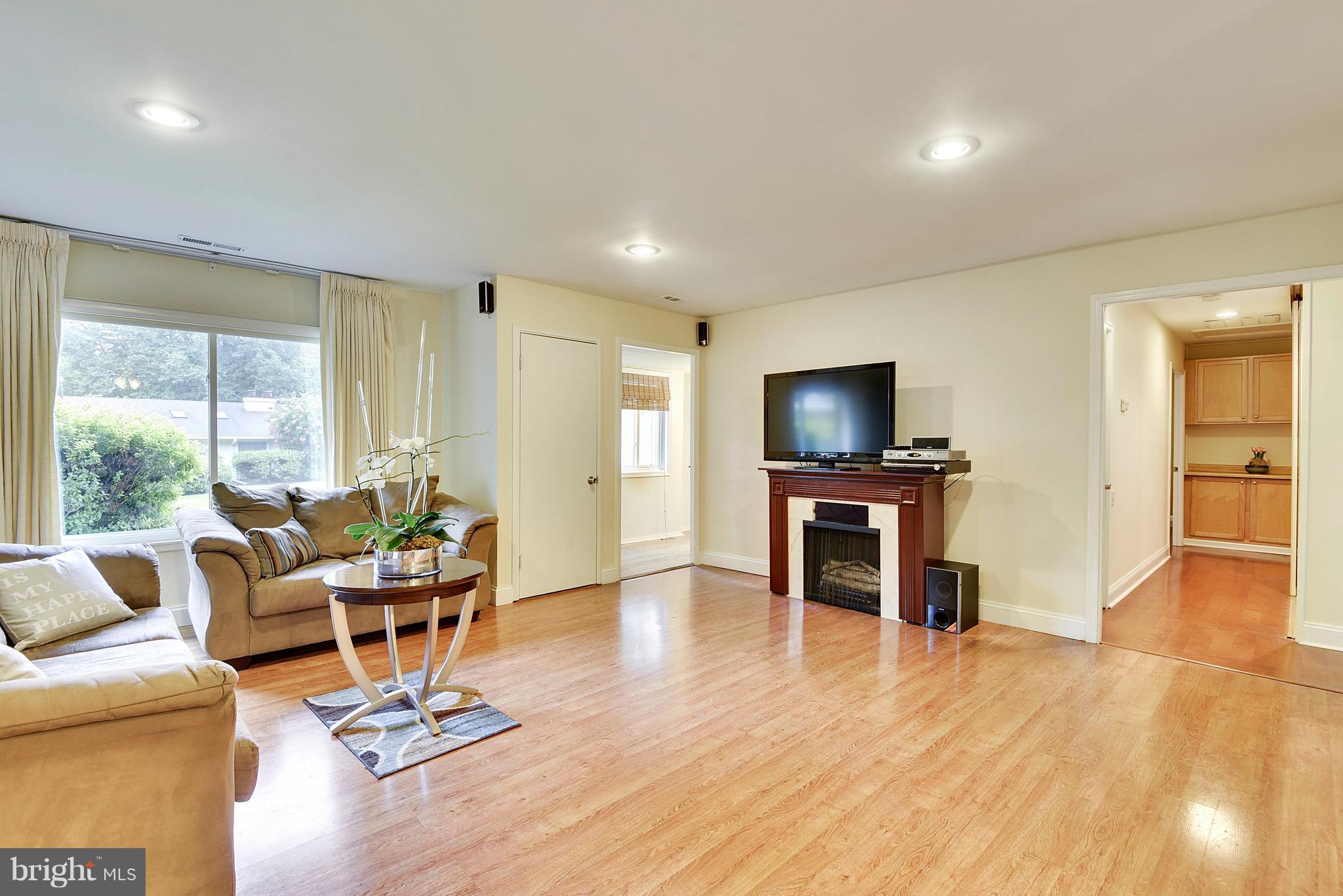 14904 Hydrus Road Silver Spring, MD 20906 - Photo 5 of 22 Living Room