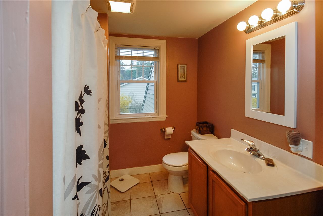 45 Autumn Street Rochester, NH 03868 - Photo 14 of 27
