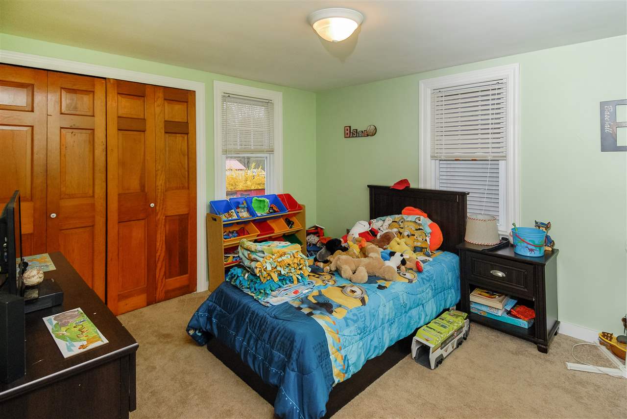 45 Autumn Street Rochester, NH 03868 - Photo 16 of 27