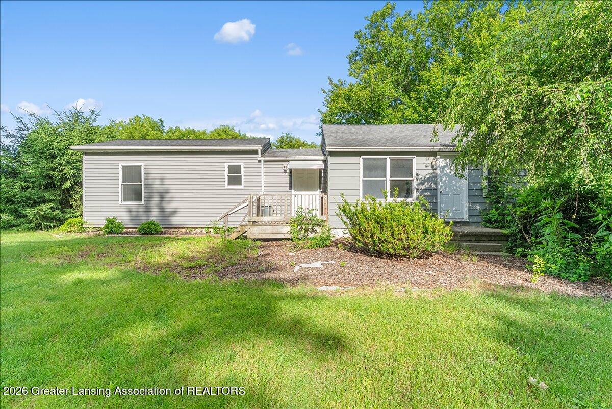 1436 Kelly Road Mason, MI 48854 - Photo 3 of 48