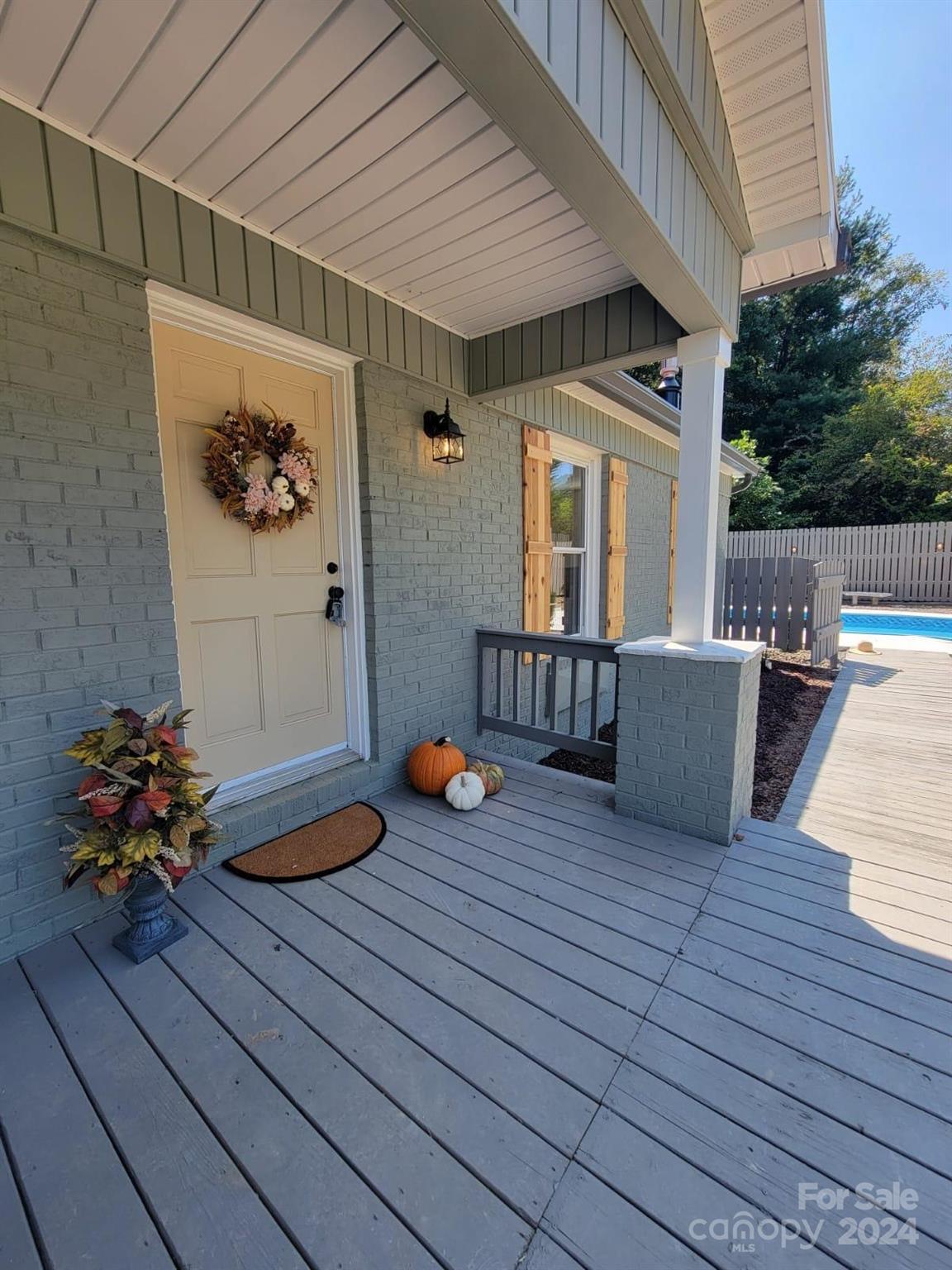 175 McDowell Road Mills River, NC 28759 - Photo 7 of 32