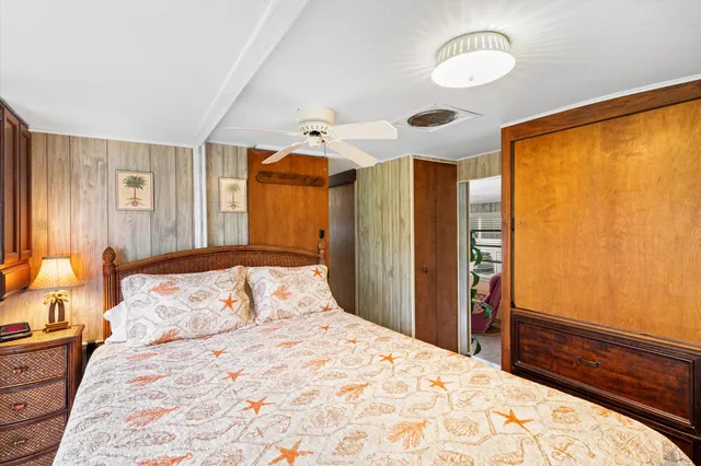 $299,000 | 701 Spanish Main Drive, Unit 21, Cudjoe, FL 33042