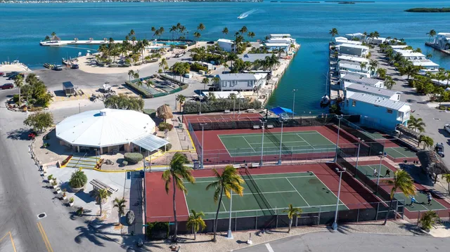 $299,000 | 701 Spanish Main Drive, Unit 21, Cudjoe, FL 33042