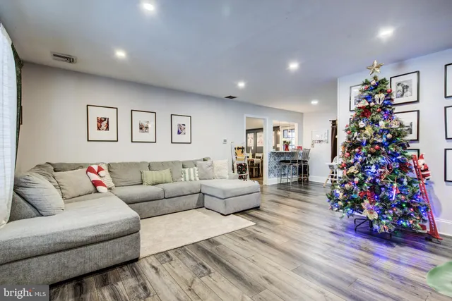 $410,000 | 83 Indigo Road, Levittown, PA 19057