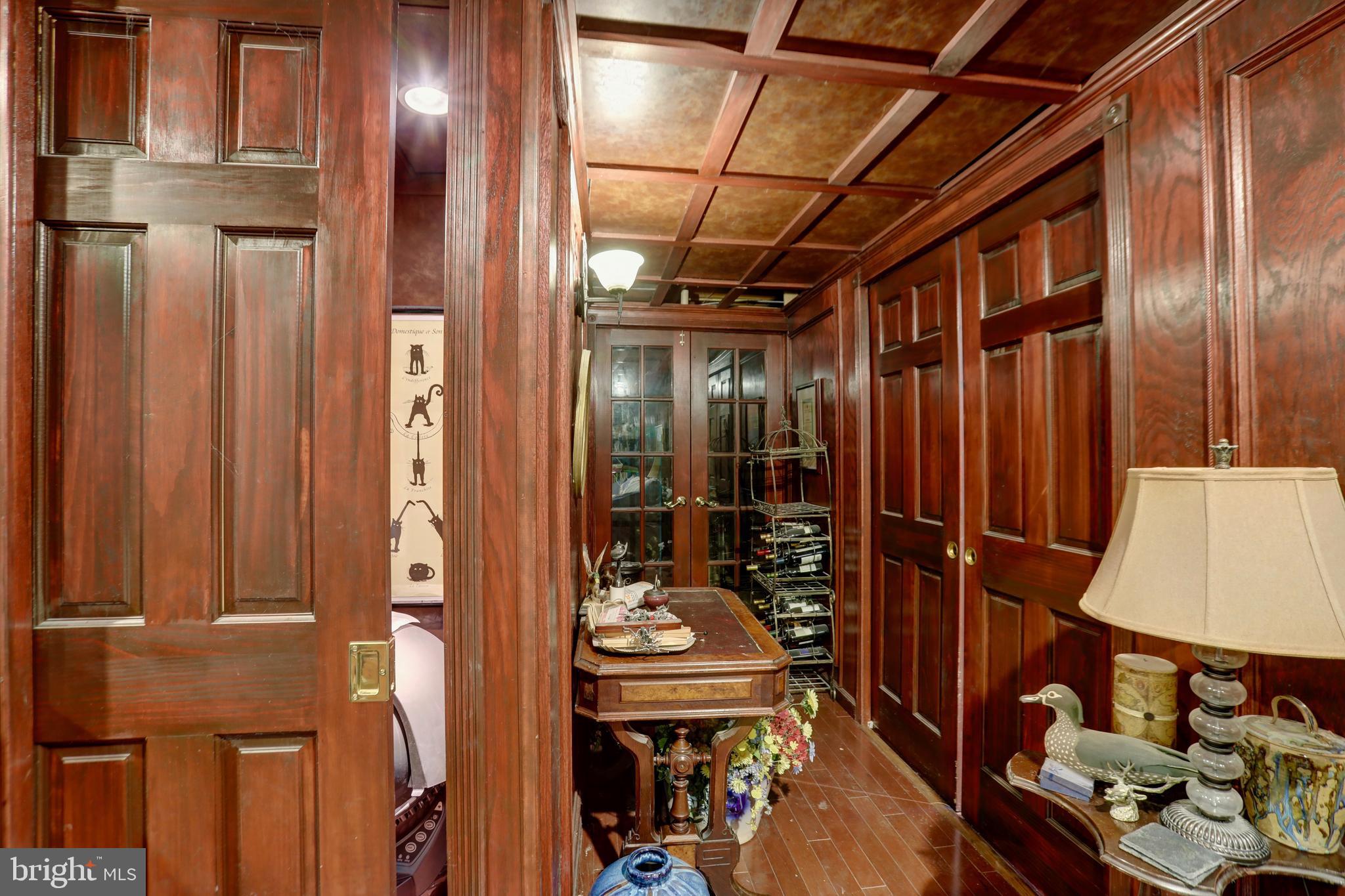 12080 Axline Road Lovettsville, VA 20180 - Photo 17 of 54 a room with musical instruments