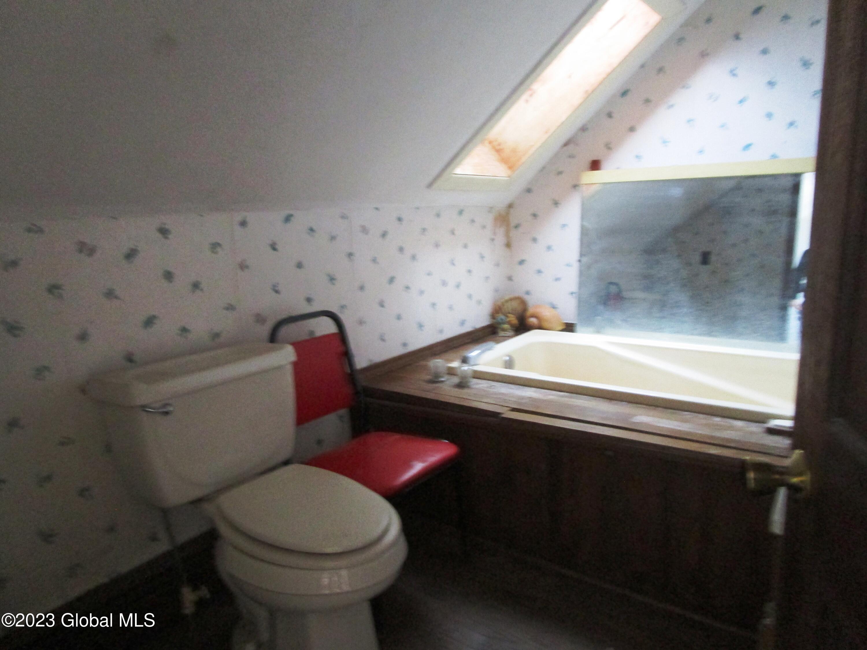 125 Hogsback Road Warren, NY 13439 - Photo 11 of 16 IMG_5865