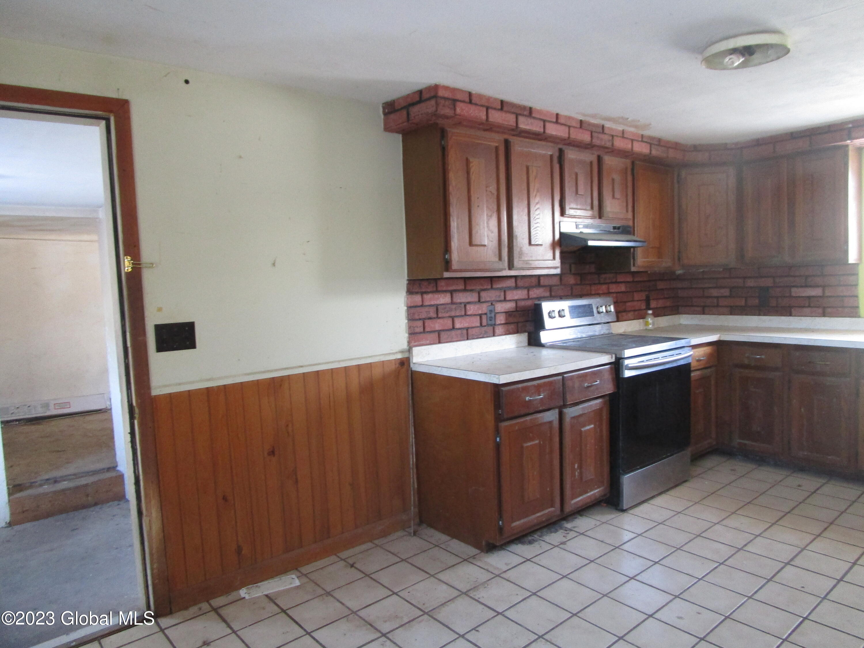 125 Hogsback Road Warren, NY 13439 - Photo 6 of 16 IMG_5860