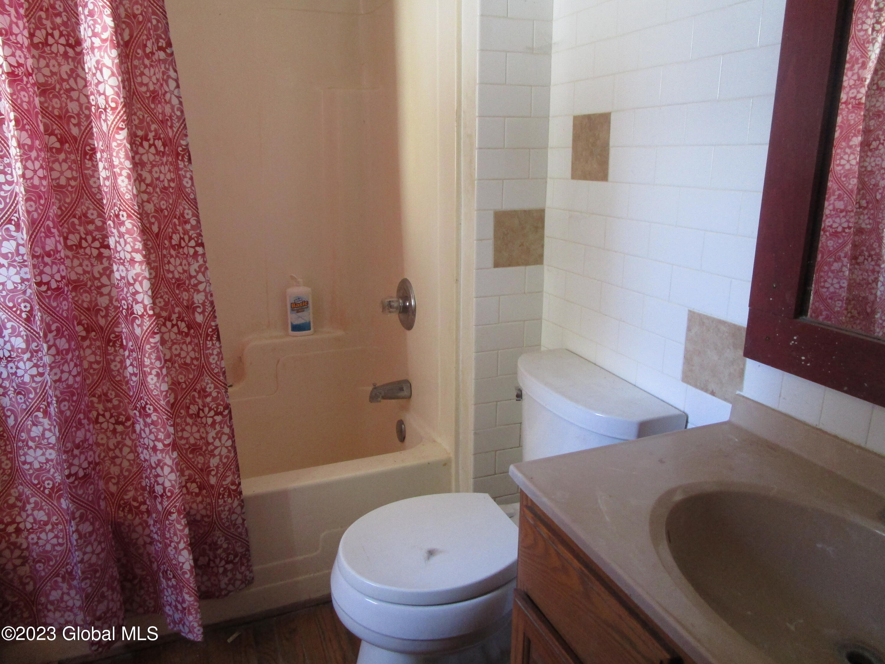 125 Hogsback Road Warren, NY 13439 - Photo 8 of 16 IMG_5862