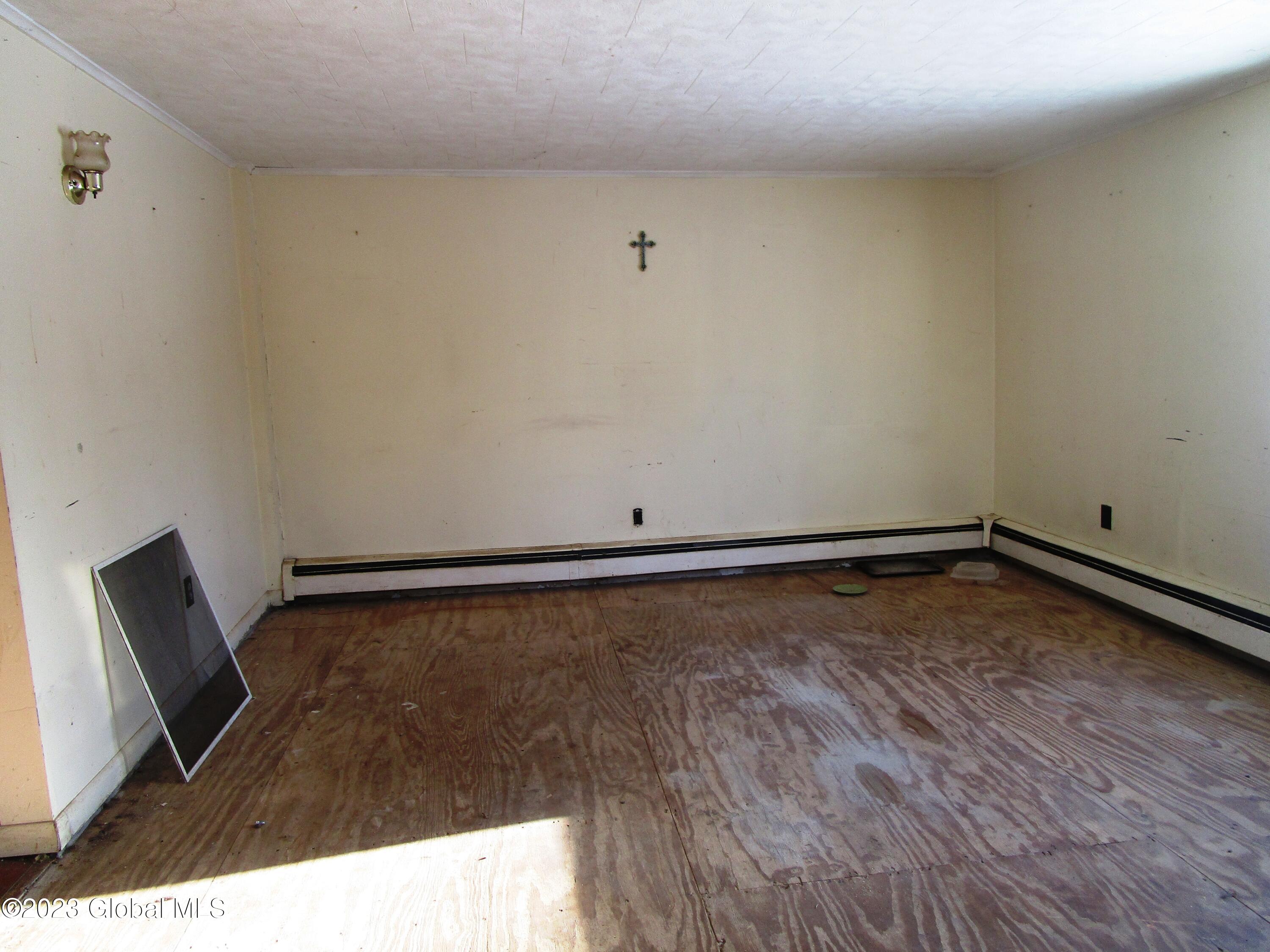 125 Hogsback Road Warren, NY 13439 - Photo 9 of 16 IMG_5863