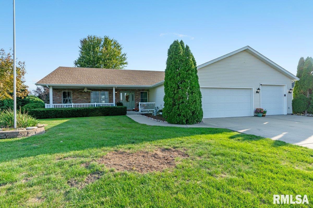 1306 Oakbrook Avenue Chatham, IL 62629 - Photo 2 of 44