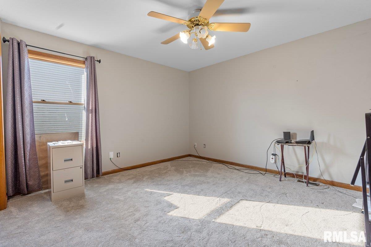 1306 Oakbrook Avenue Chatham, IL 62629 - Photo 31 of 44