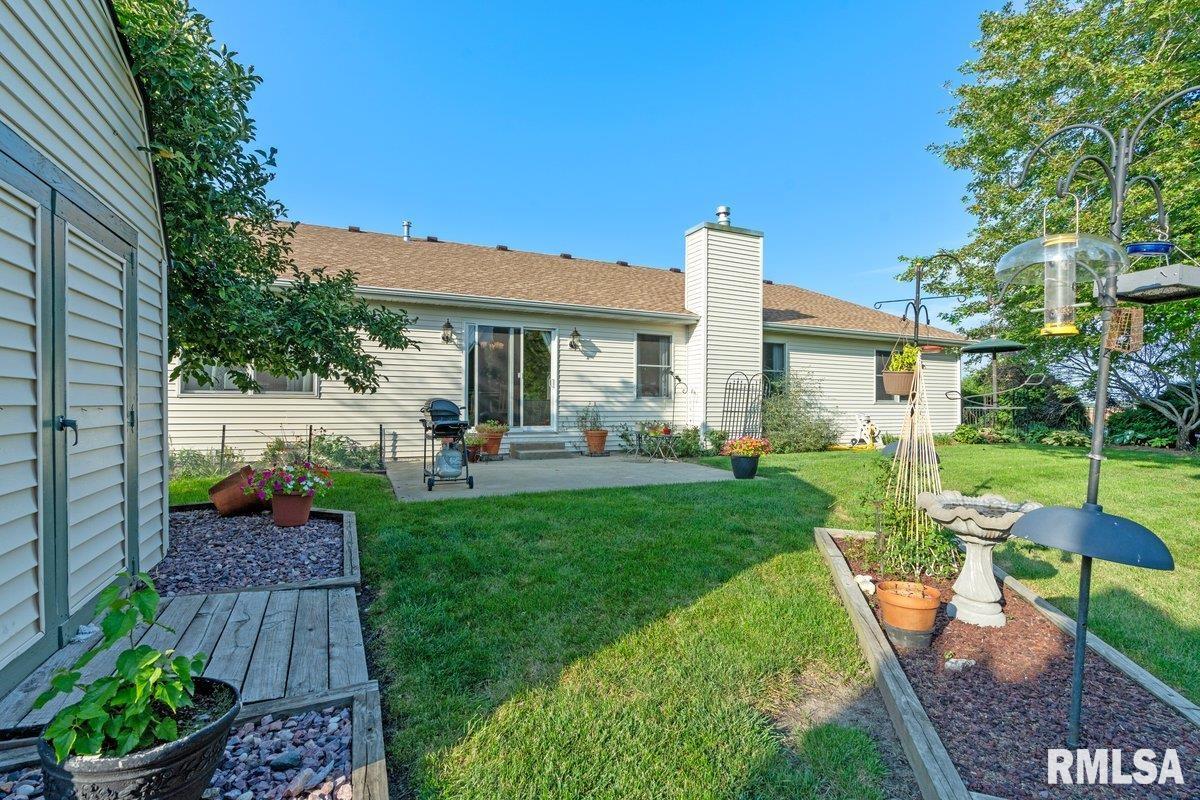 1306 Oakbrook Avenue Chatham, IL 62629 - Photo 40 of 44