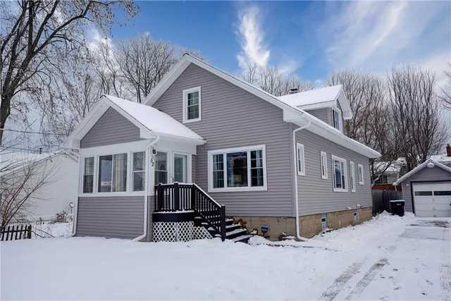 $189,900 | 52 Laurelhurst Road, Greece, NY 14626