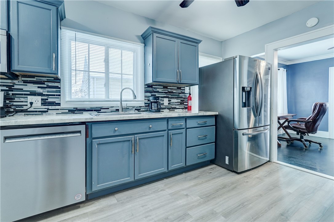 52 Laurelhurst Road Greece, NY 14626 - Photo 14 of 31