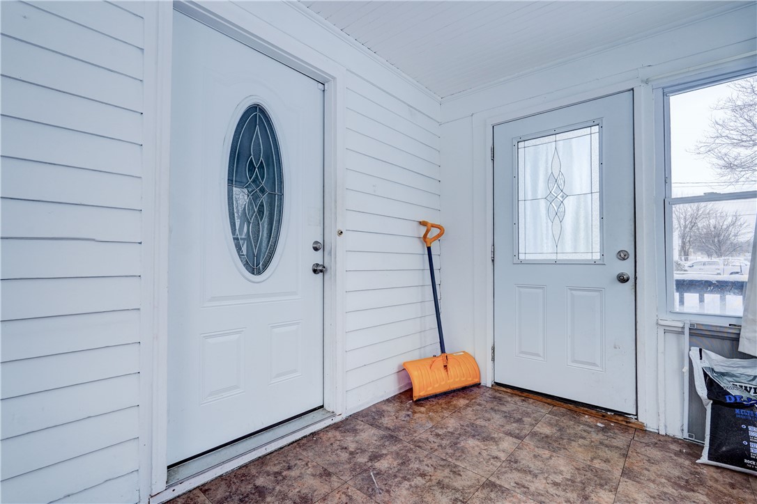 52 Laurelhurst Road Greece, NY 14626 - Photo 2 of 31