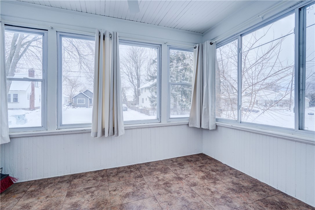 52 Laurelhurst Road Greece, NY 14626 - Photo 3 of 31