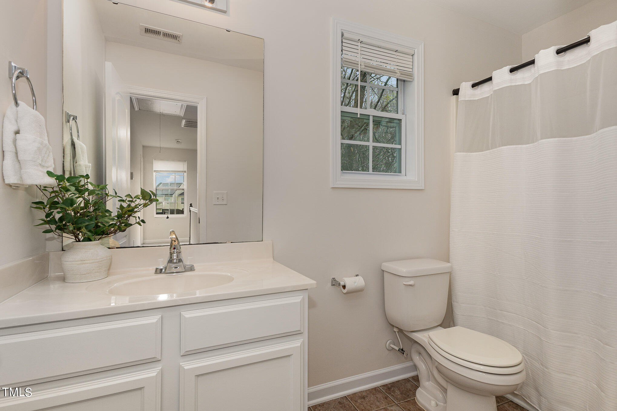 1608 Moineau Lane Raleigh, NC 27610 - Photo 10 of 15 Bathroom 2