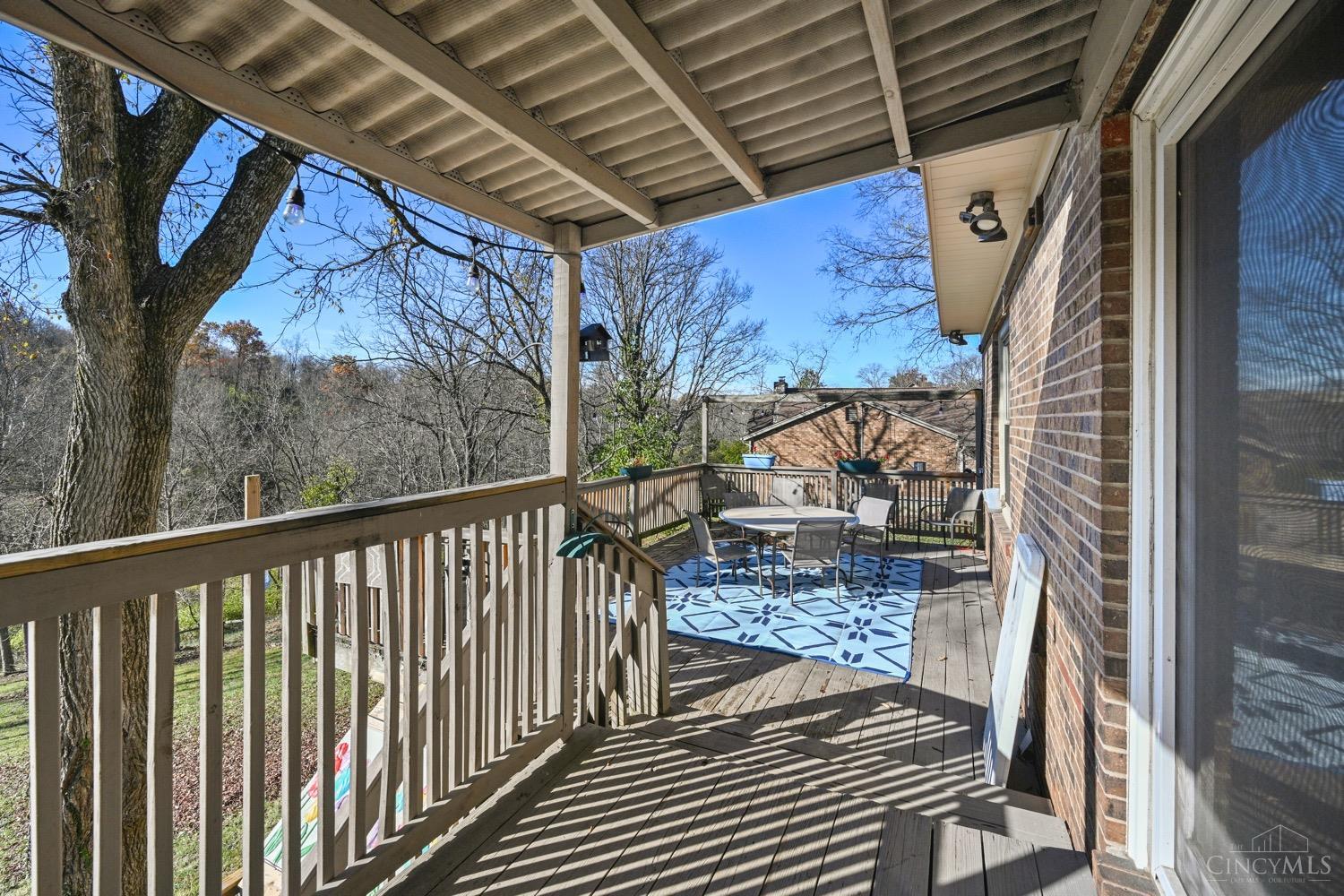 5229 Race Road Cincinnati, OH 45247 - Photo 8 of 46