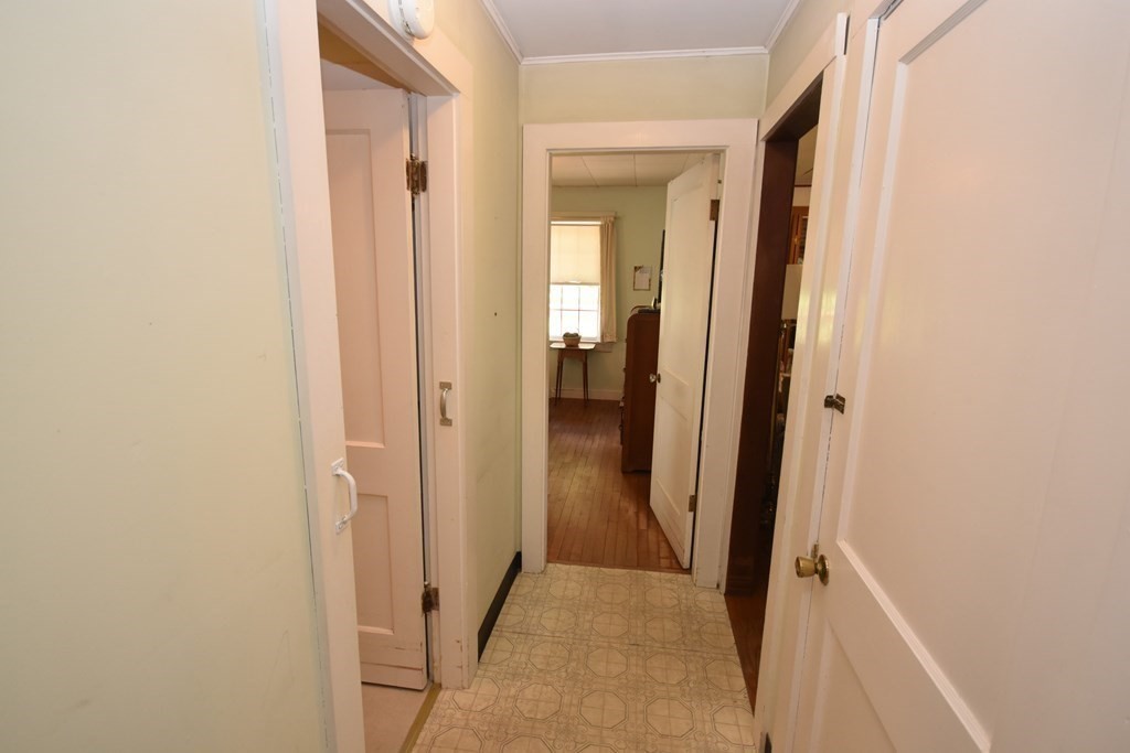 127 Amherst Road Pelham, MA 01002 - Photo 14 of 30