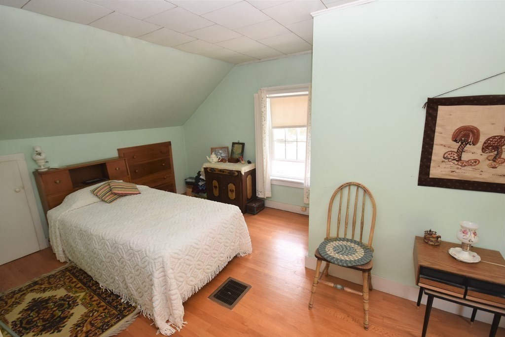 127 Amherst Road Pelham, MA 01002 - Photo 20 of 30