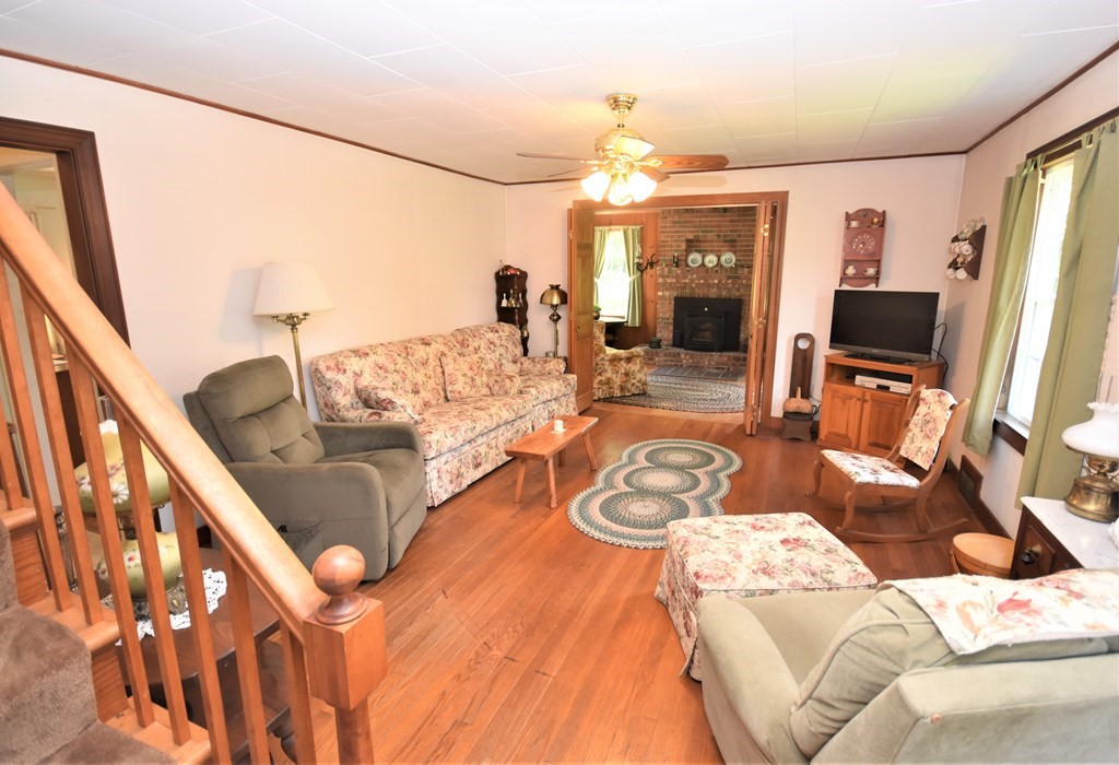 127 Amherst Road Pelham, MA 01002 - Photo 2 of 30