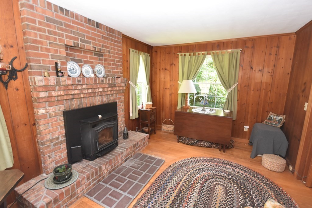 127 Amherst Road Pelham, MA 01002 - Photo 7 of 30