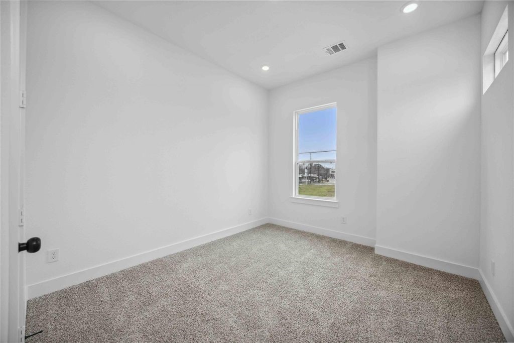 8103 Calhoun Road, Unit A Houston, TX 77051 - Photo 3 of 26