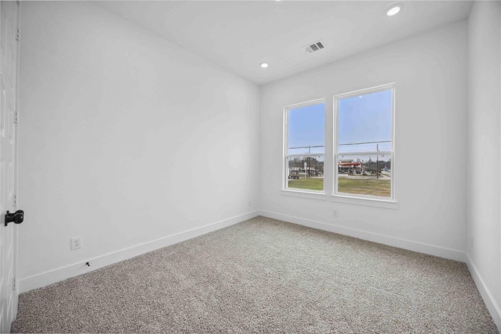 8103 Calhoun Road, Unit A Houston, TX 77051 - Photo 4 of 26