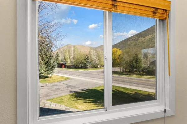 $350,000 | 850 Shenandoah Drive, Unit 17, Hailey, ID 83333