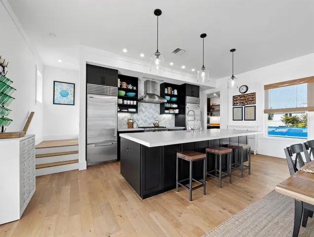 $1,649,000 | 758 St Judes Drive North, Longboat Key, FL 34228