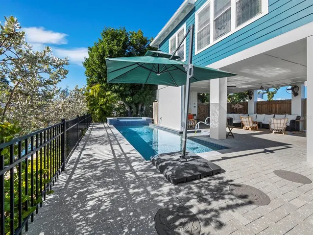 $1,649,000 | 758 St Judes Drive North, Longboat Key, FL 34228
