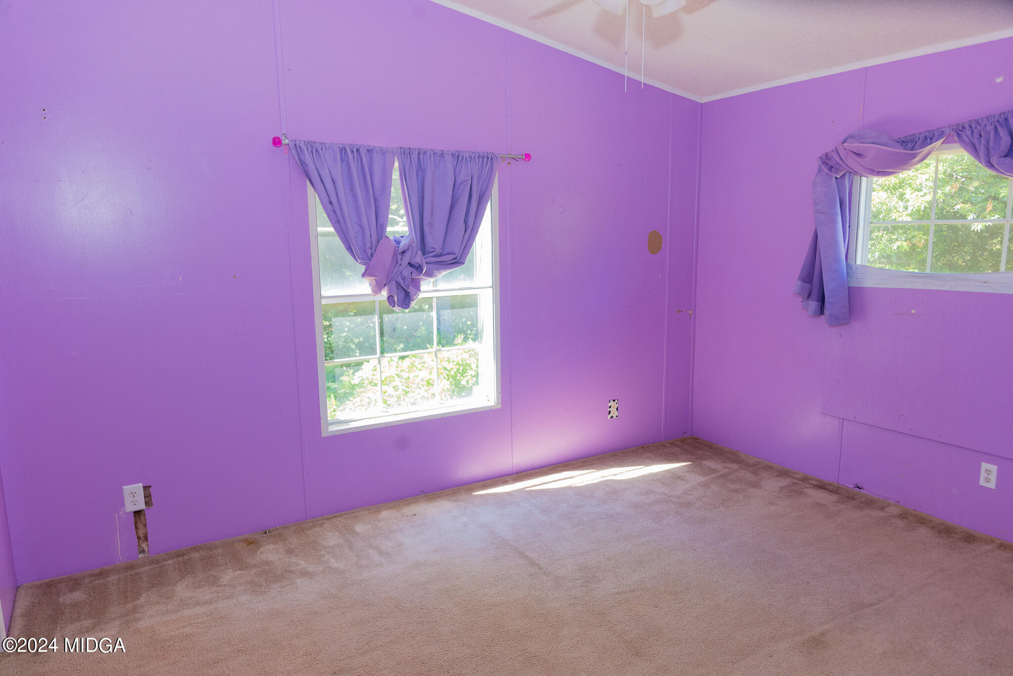4687 Boxankle Road Jackson, GA 30233 - Photo 20 of 37 a view of a livingroom with a window