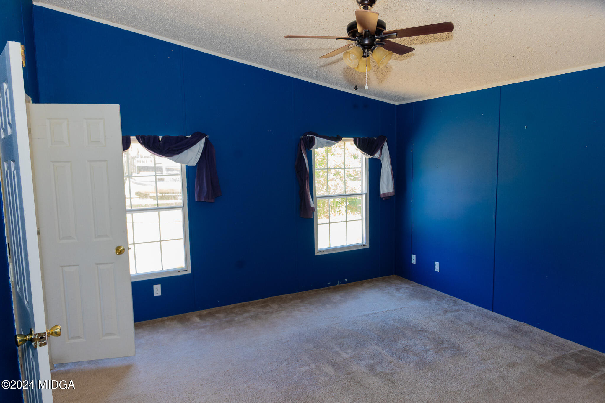 4687 Boxankle Road Jackson, GA 30233 - Photo 24 of 37 a view of an empty room with a window