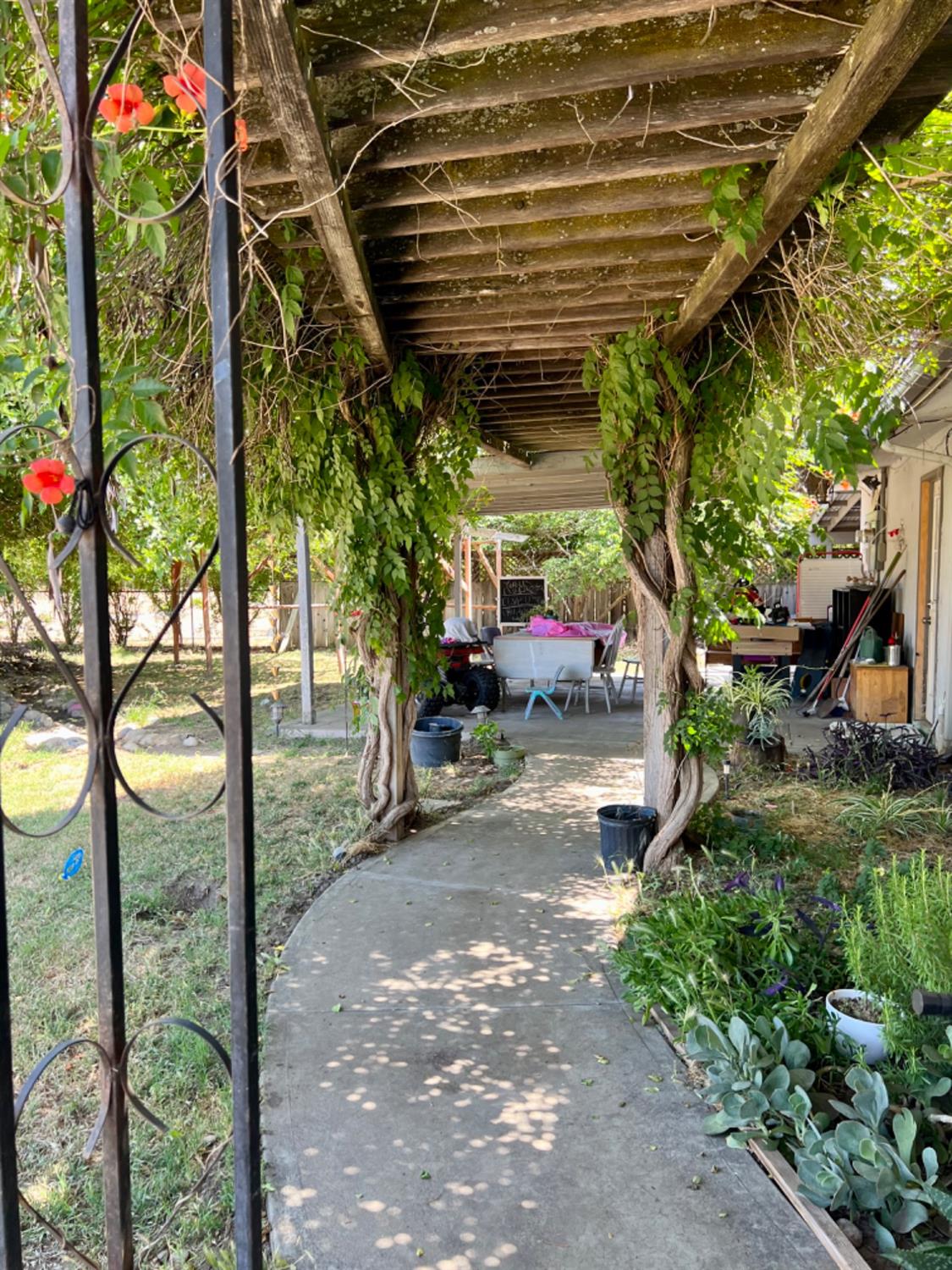 2366 Tivy Valley Road Sanger, CA 93657 - Photo 11 of 42 Gallery Image 11