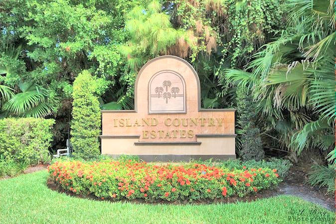 8246 Southeast Country Estates Way Jupiter, FL 33458 - Photo 2 of 48 Entrance Sign