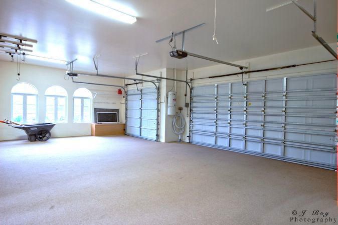 8246 Southeast Country Estates Way Jupiter, FL 33458 - Photo 47 of 48 Garage