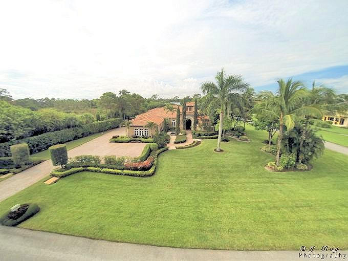 8246 Southeast Country Estates Way Jupiter, FL 33458 - Photo 6 of 48 Aerial 1