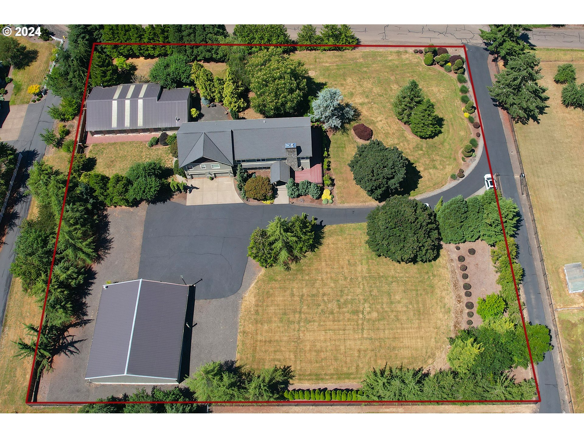 18382 South Norman Road Oregon City, OR 97045 - Photo 1 of 47 Gallery Image 1